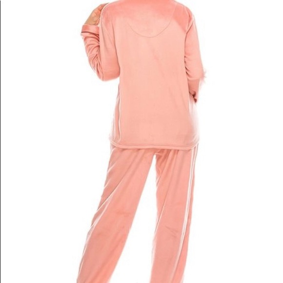 Micro fleece Pink 2 Piece Pajama, Pre-Gift wrapped - Picture 5 of 8